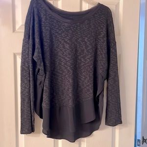 Deletta Gray top size large. Front 26” and back 28”